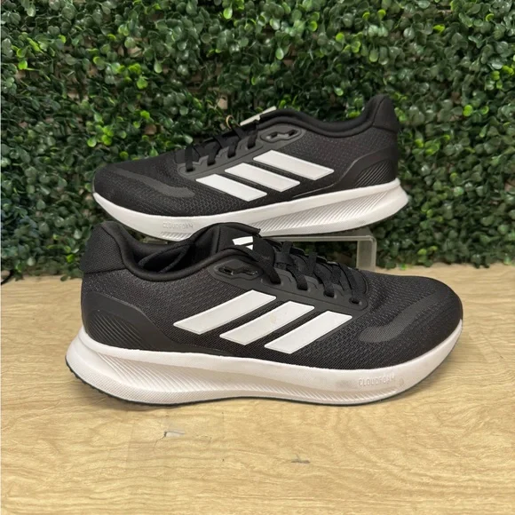 adidas gazelle silver green womens adidas Women's Falcon W Athletic